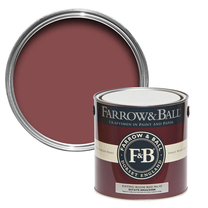 Offene Farbdose von oben von Eating Room Red, einem klassischen und kräftigen Rotton mit einer geschlossenen 2,5l Dose Estate Emulsion davor. 
