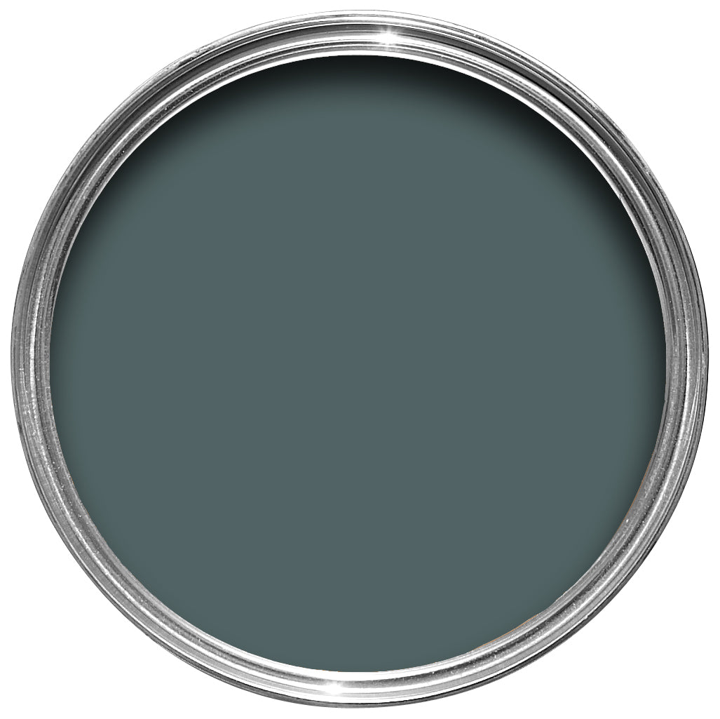 Offene Farbdose von oben von Inchyra Blue, einem dunklen Blau mit leichtem Hang zu Grün, das an den dramatischen Schottischen Himmel erinnert. 
