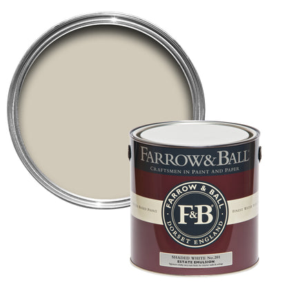Offene Farbdose von oben von Shaded White, einem Weißton der schattig wirkt mit einer geschlossenen 2,5l Dose Estate Emulsion davor. 
