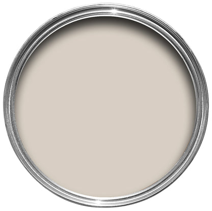 Offene Farbdose von oben von Skimming Stone, einem neutralen Beige, das minimal lila unterlegt ist in den Pigmenten
