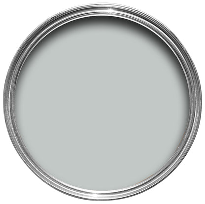 Offene Farbdose von oben von Skylight, einem zarten und unaufdringlichem Blaugrau
