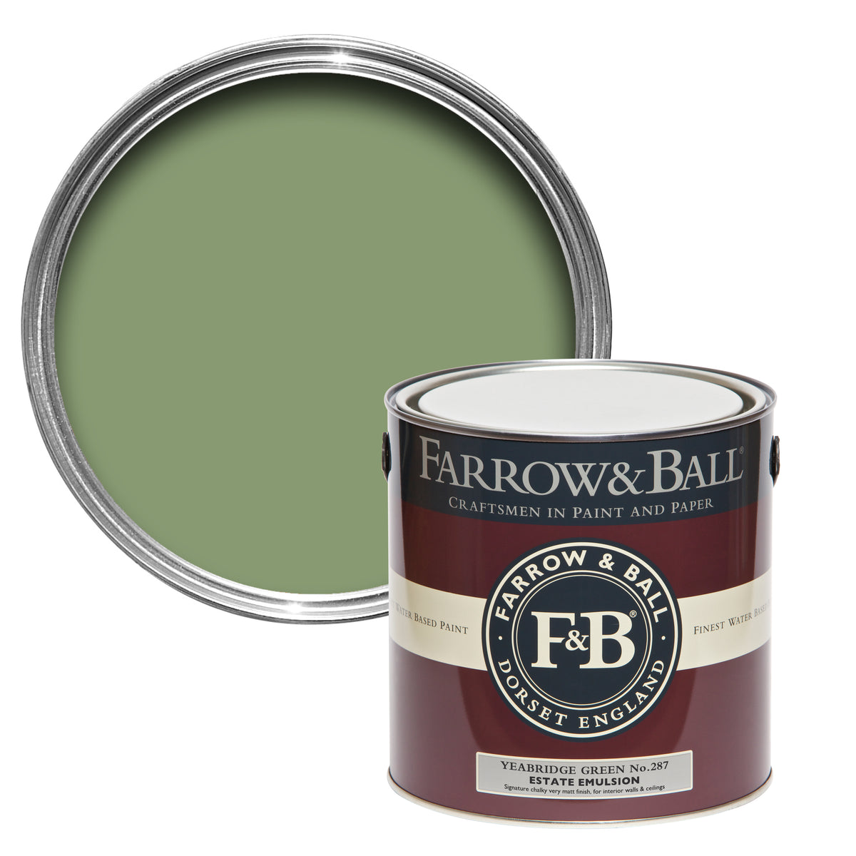 Offene Farbdose von oben von Yearbridge Green, einem satten und wunderschönen Avocado Grün mit einer geschlossenen 2,5l Dose Estate Emulsion davor. 
